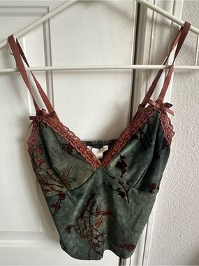 Full Tilt Green Velvet Floral Lace Trim Tank Top with Rust Accents